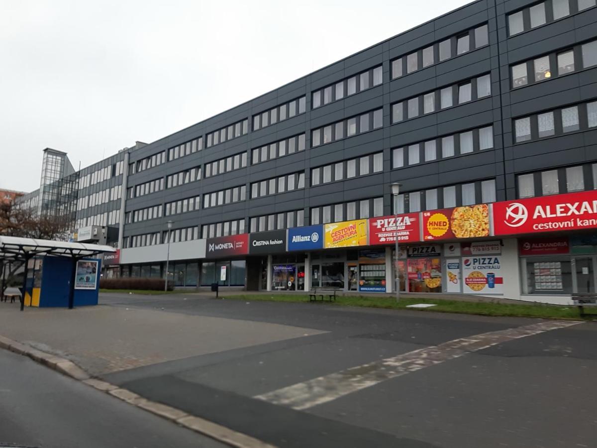 Prague Apartment In Most Near Golf Club, Aqua-Hipo-Autodrom In Most Exterior photo